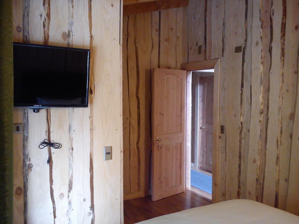 Hostal Los Alamos Neltume Camera foto